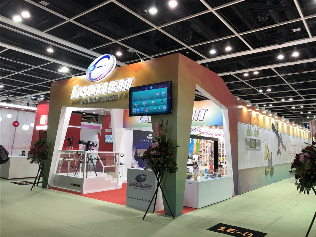 120平方展位搭建設計，獨立設計可探索星空的階梯產品區突出趣味性