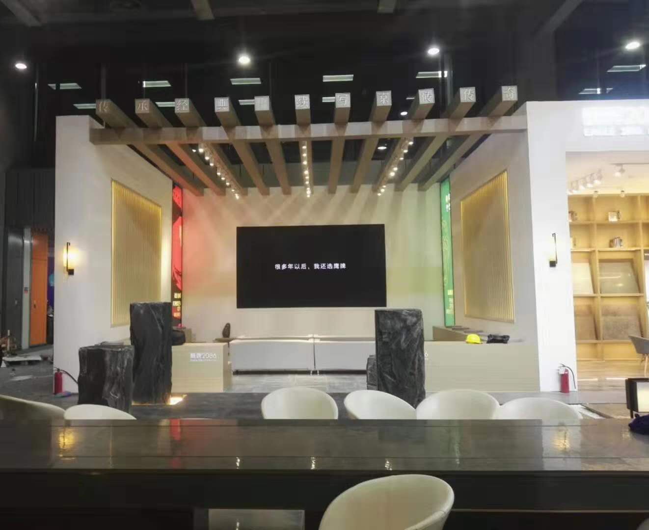 廣州設計周特裝指定搭建商，提供適用于設計、家具等展臺搭建設計